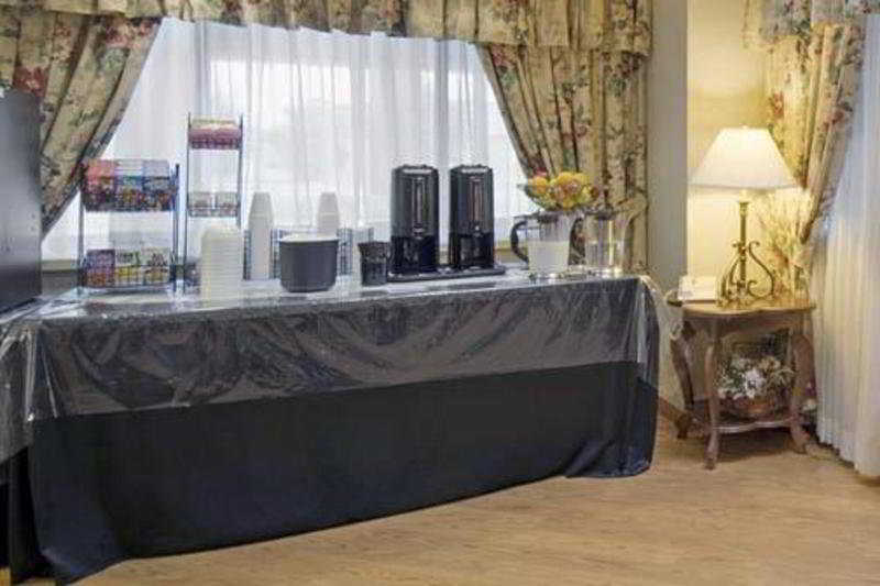 Comfort Inn Trois-Rivières Restoran fotoğraf